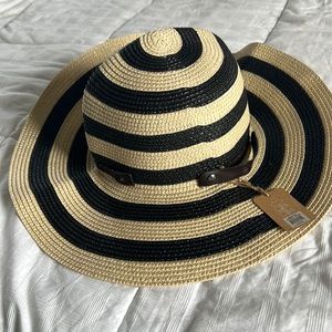 Sun hat, roll up, Sunlilly, never worn, brand new, straw and black color